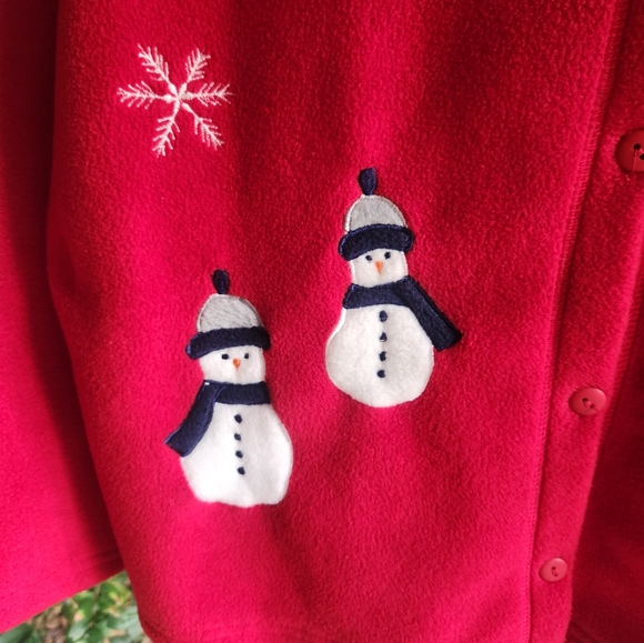 WOMEN'S RED SOFT WINTER COAT SIZE 2X NWOT• PERFECT FOR THE HOLIDAYS - Picture 2 of 5